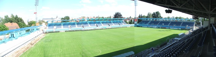 http://www.dynamocb.cz/foto/stadion/060703_01.jpg
